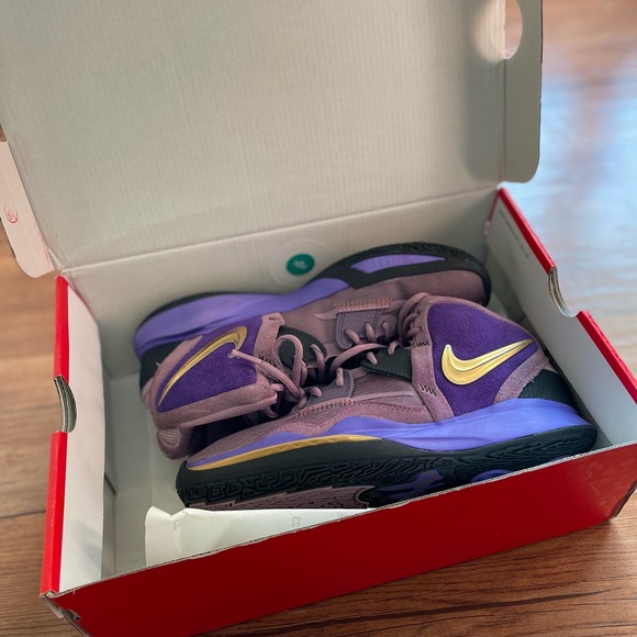 Nike Kyrie Infinity Amethyst Wave/Metallic Gold Men’s Size 8, Like New - Picture 7 of 8